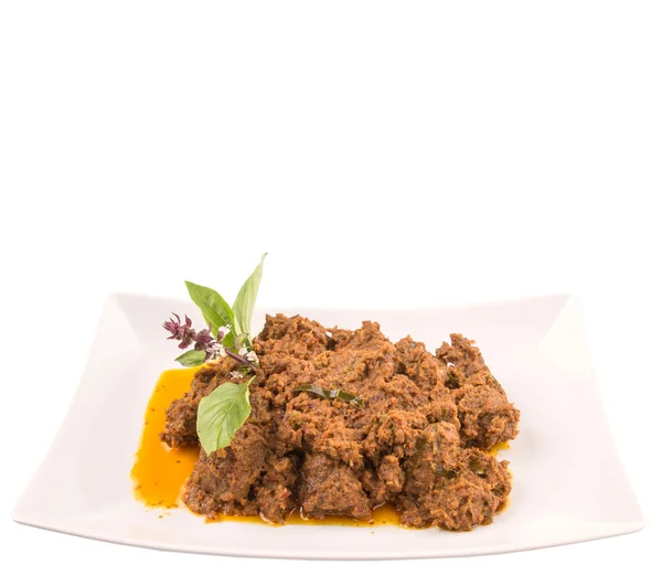 Beef Rendang Popular Plato Tradicional Malayo Sobre Plato Blanco Sobre — Foto de Stock