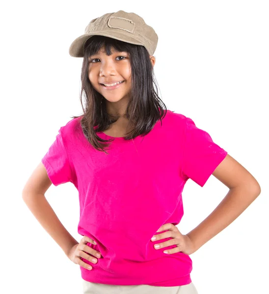 Junge preteen asiatische Mädchen mit einem cap — Stockfoto