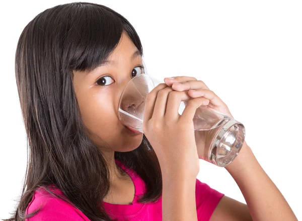 Young Asian Preteen Girl With A Glass Of Water — Stock Photo, Image