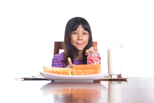 말레이 아시아 초반 소녀 아침 식사 — 스톡 사진