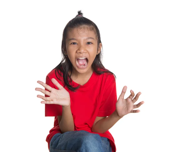 Ung asiatisk tjej skrika — Stockfoto