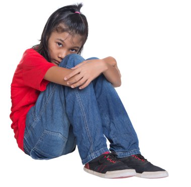 Genç Asyalı kız üzgün ve depresyonda