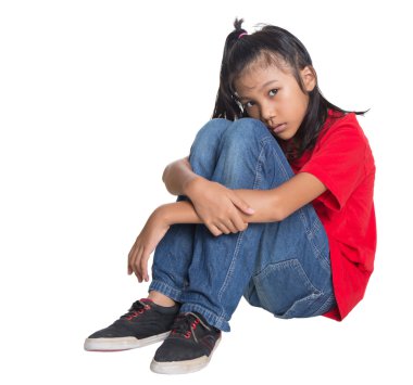 Genç Asyalı kız üzgün ve depresyonda