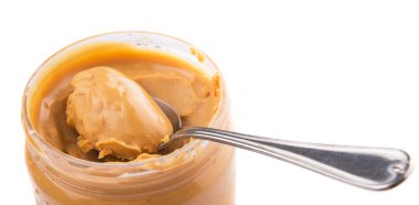 Fıstık ezmesi ile küçük kaşık