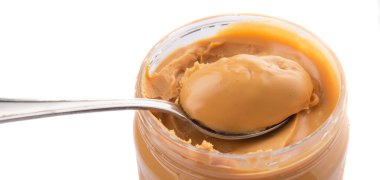 Fıstık ezmesi ile küçük kaşık