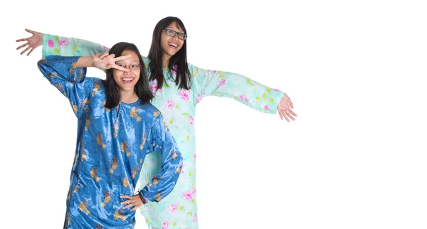 Malaysiska tonåriga systrarna — Stockfoto