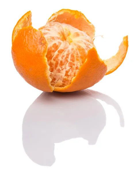 Fruta Naranja Mandarina Pelada Sobre Fondo Blanco — Foto de Stock