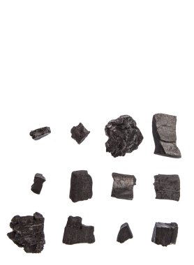 Beyaz arka plan üzerinde kömür