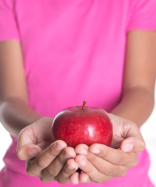 Con mela rossa in mano — Foto Stock