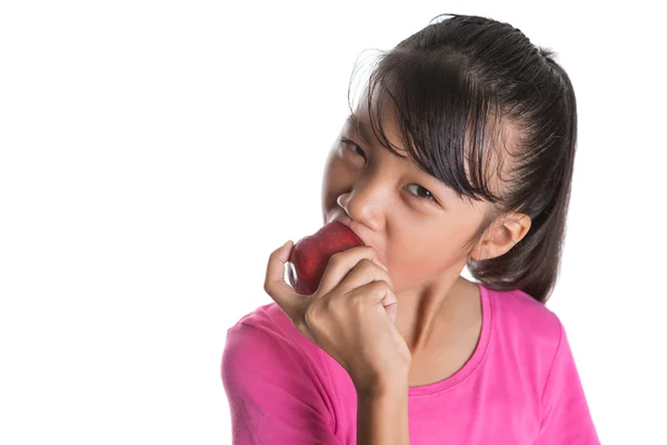 Menina comendo maçã — Fotografia de Stock