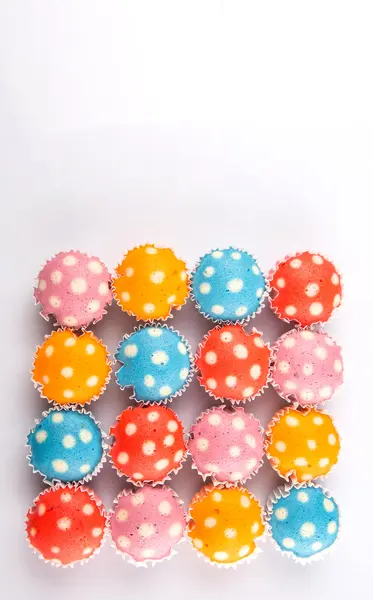 Kleurrijke gestoomde rijst Polka Dot Muffin — Stockfoto