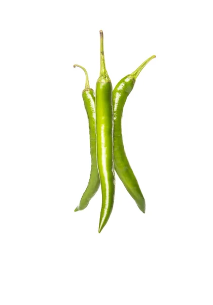 Grön Chilipeppar Över Vit Bakgrund — Stockfoto