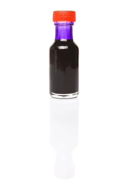液体的紫色食物颜色添加剂 — 图库照片