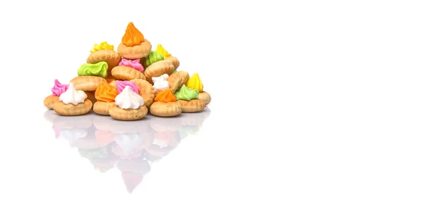 Гарне Печиво Кремом Ізольоване Білому — стокове фото