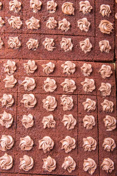 Close View Chocolate Sheet Cake — Stock Photo, Image