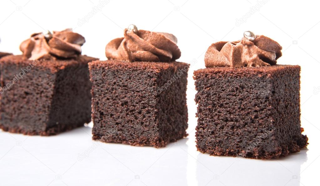 Bite Sized Chocolate Cakes