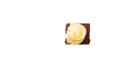 Çikolatalı kek ısırık büyüklüğünde