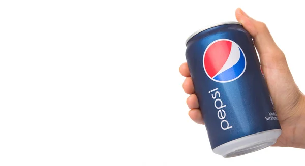 Držení nápoje Pepsi — Stock fotografie