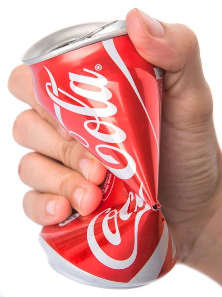 Zerknüllte Dosen Coca Cola — Stockfoto