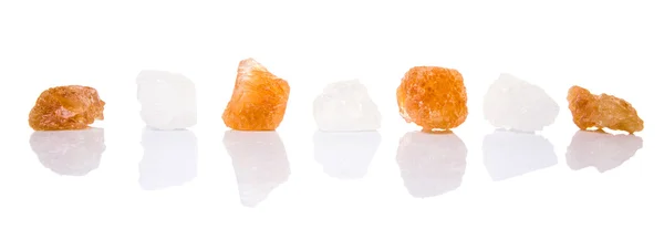 Witte Rots Suiker Suikerriet Rock Witte Achtergrond — Stockfoto