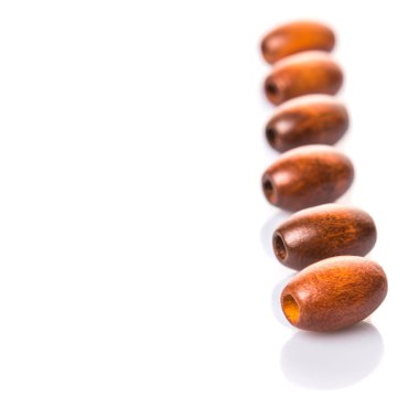 Kahverengi ahşap boncuk