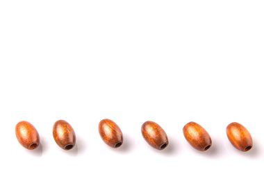 Kahverengi ahşap boncuk