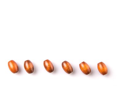 Kahverengi ahşap boncuk