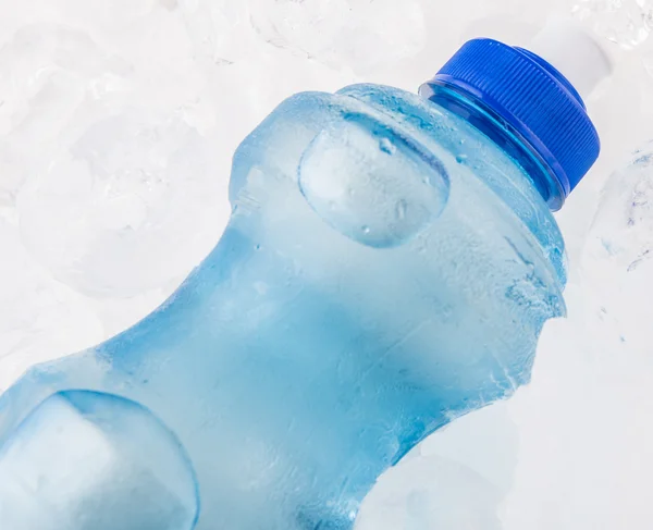 Mineral Water And Ice — Stock Photo, Image