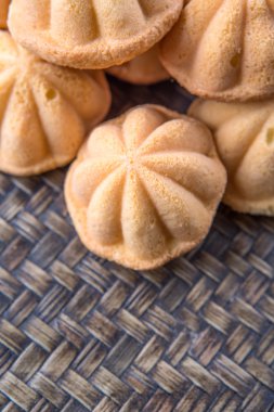 Kuih Bahulu hasır mat