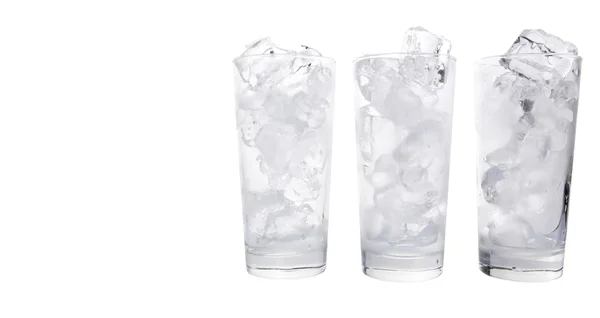 Eiswürfel und Glas — Stockfoto