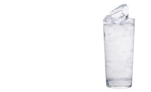 Klares Wasser Mit Eiswürfeln Glas — Stockfoto