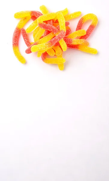 Красный Желтый Сахар Желе Конфеты Полоску Белом Фоне — стоковое фото
