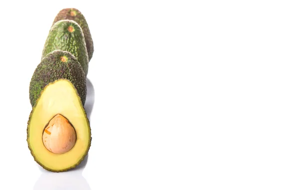 Avocadofrucht Auf Weißem Hintergrund — Stockfoto