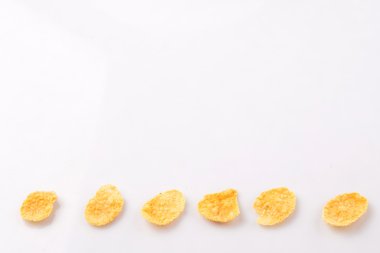 Mısır gevreği Mısır gevreği beyaz arka plan üzerinde kahvaltı.