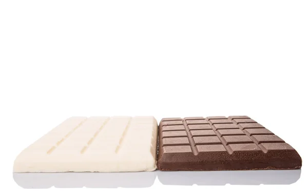 Beyaz ve koyu kahverengi çikolata — Stok fotoğraf