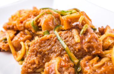 Popüler Malezya salata Rojak Pasembur