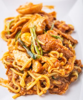 Popüler Malezya salata Rojak Pasembur