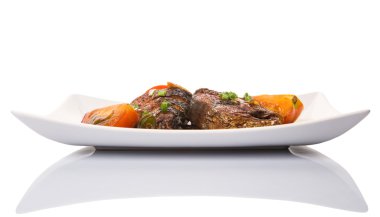 Derin kızarmış uskumru balığı soya sos ile