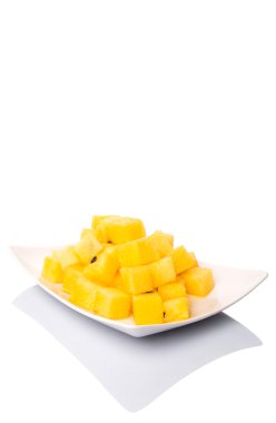 Lokma boyutu sarı karpuz meyve