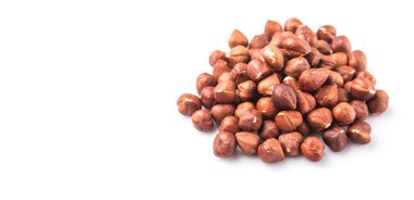 Beyaz arka plan üzerinde fındık