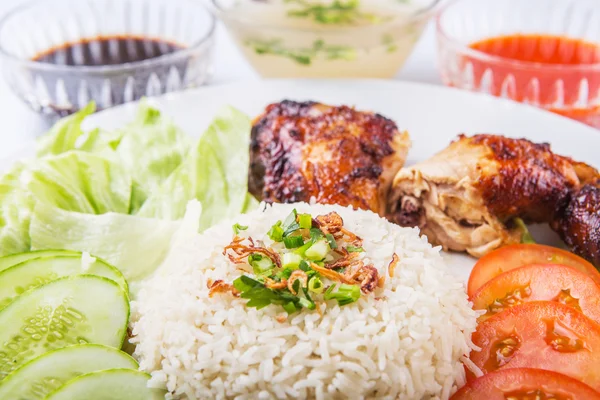 Nasi Ayam eller kyckling ris — Stockfoto