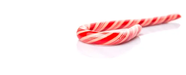 전통적인 크리스마스 빨간색과 줄무늬 지팡이 — 스톡 사진