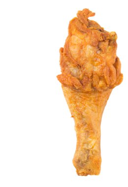 Derin kızarmış tavuk drumsticks beyaz arka plan üzerinde