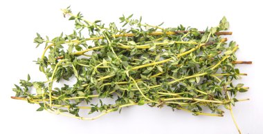 Kekik otlar yaprakları beyaz arka plan üzerinde