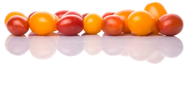 Tomate de uva amarela e vermelha — Fotografia de Stock