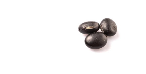 白色背景下的黑豆 — 图库照片