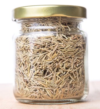 kurutulmuş biberiye otlar