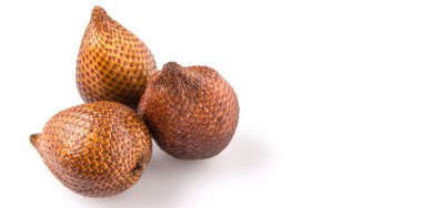 Salak meyve ya da yılan beyaz arka plan üzerinde meyve