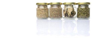 Otlar çeşitli Mason kavanoza