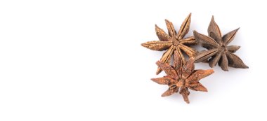 Yıldız anason baharat beyaz arka plan üzerinde